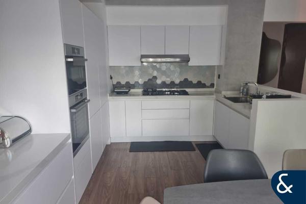 Upgraded Kitchen | Semi - Furnished | V O T